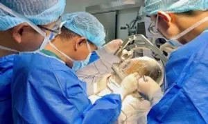 Thiếu nữ thoát động kinh kháng thuốc nhờ kỹ thuật mới